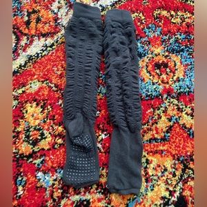 Tucket Barre Grips Socks without Toes